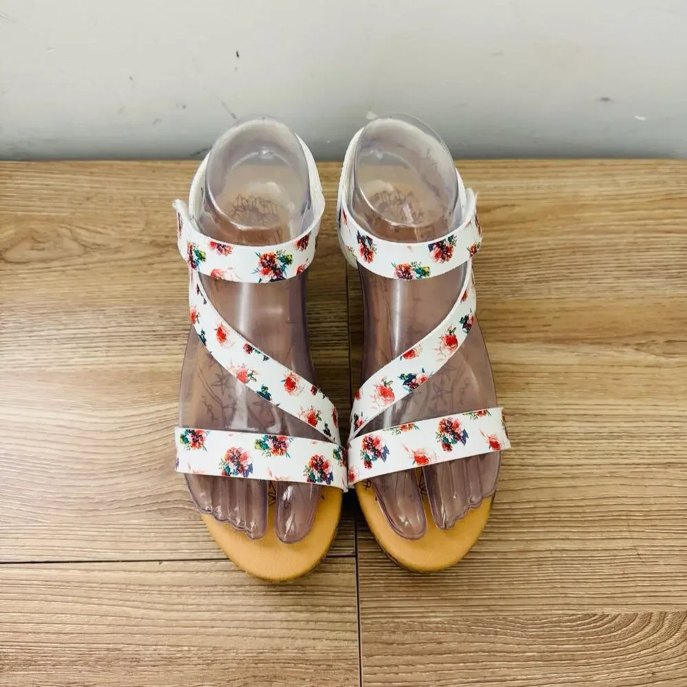 Blowfish Malibu Kids' Loverli-K Floral wedge sandals Size 4